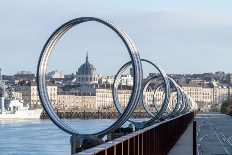 Daniel Buren et Patrick Bouchain, Les Anneaux, Quai des Antilles, Nantes, création pérenne Estuaire 2007