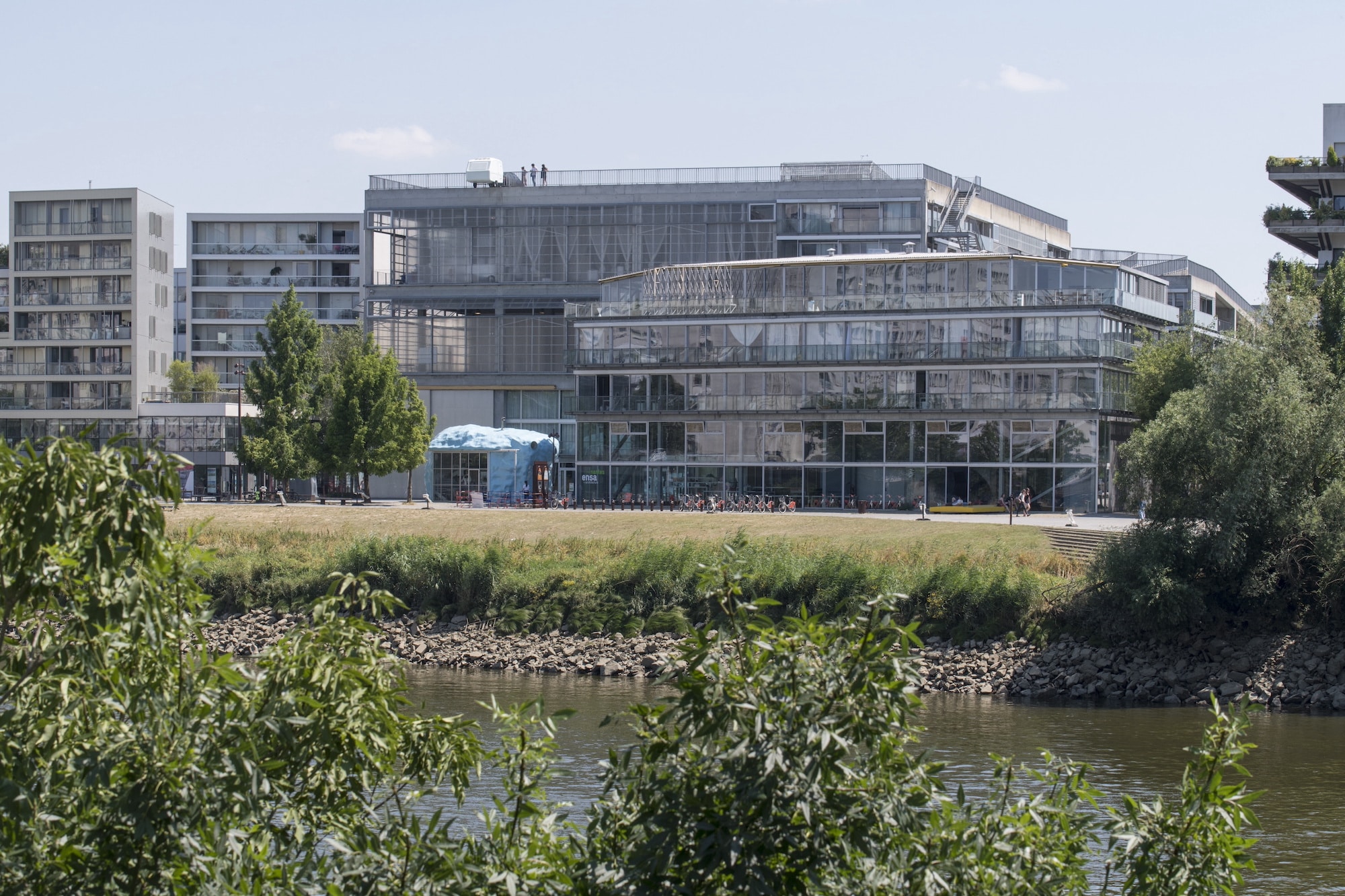 L'absence, Atelier Van Lieshout