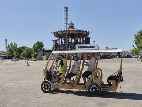 DRING! – Dispositif Roulant Innovant Nantais et Gratuit, Le Voyage à Nantes 2025 DRING! - Dispositif Roulant Innovant Nantais et Gratuit, Le Voyage à Nantes 2025