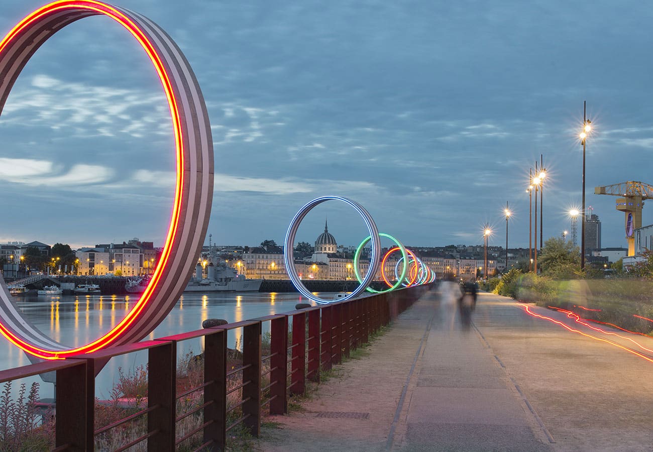 Daniel Buren et Patrick Bouchain, Les Anneaux, Quai des Antilles, Nantes, création pérenne Estuaire 2007