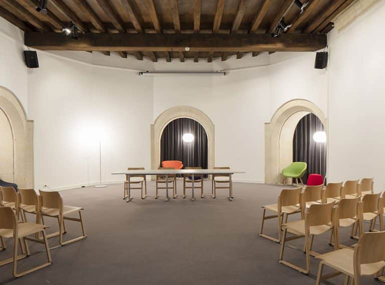 Salle de réunion au Château des ducs de Bretagne Salle de réunion au Château de Nantes
