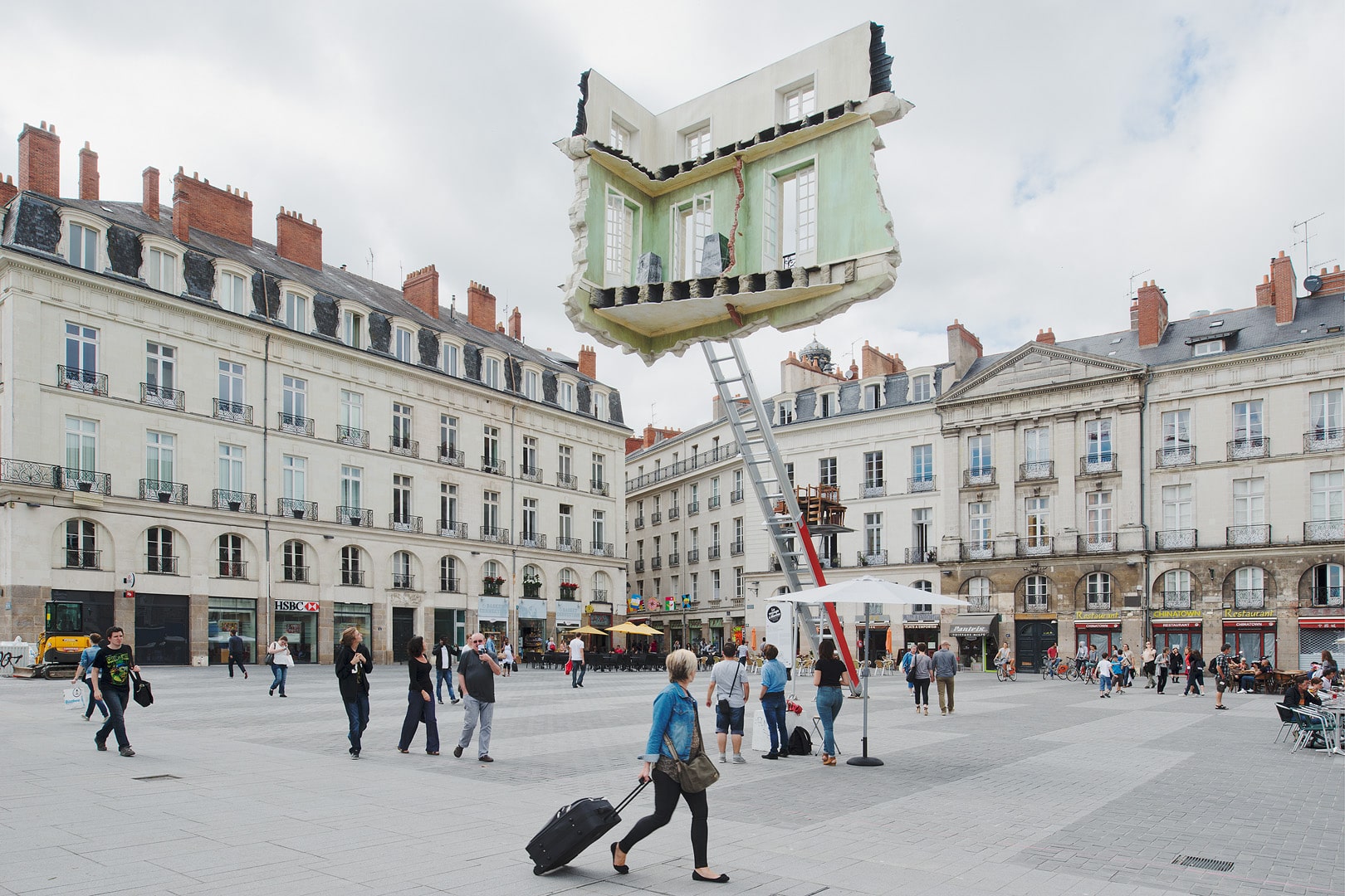 Monte-Meubles ; Leandro Erlich - Le Voyage à Nantes 2012