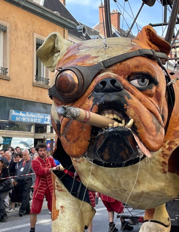 Royal de Luxe - Le Bull Machin de Villeurbanne