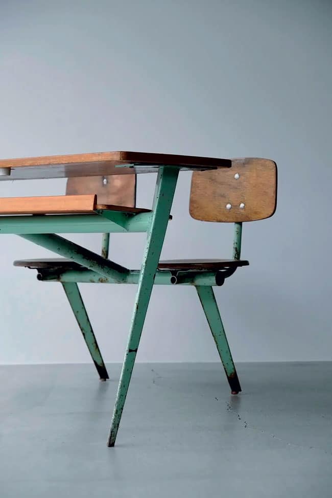 Jean Prouvé, pupitre 850 - MAPDL 2025